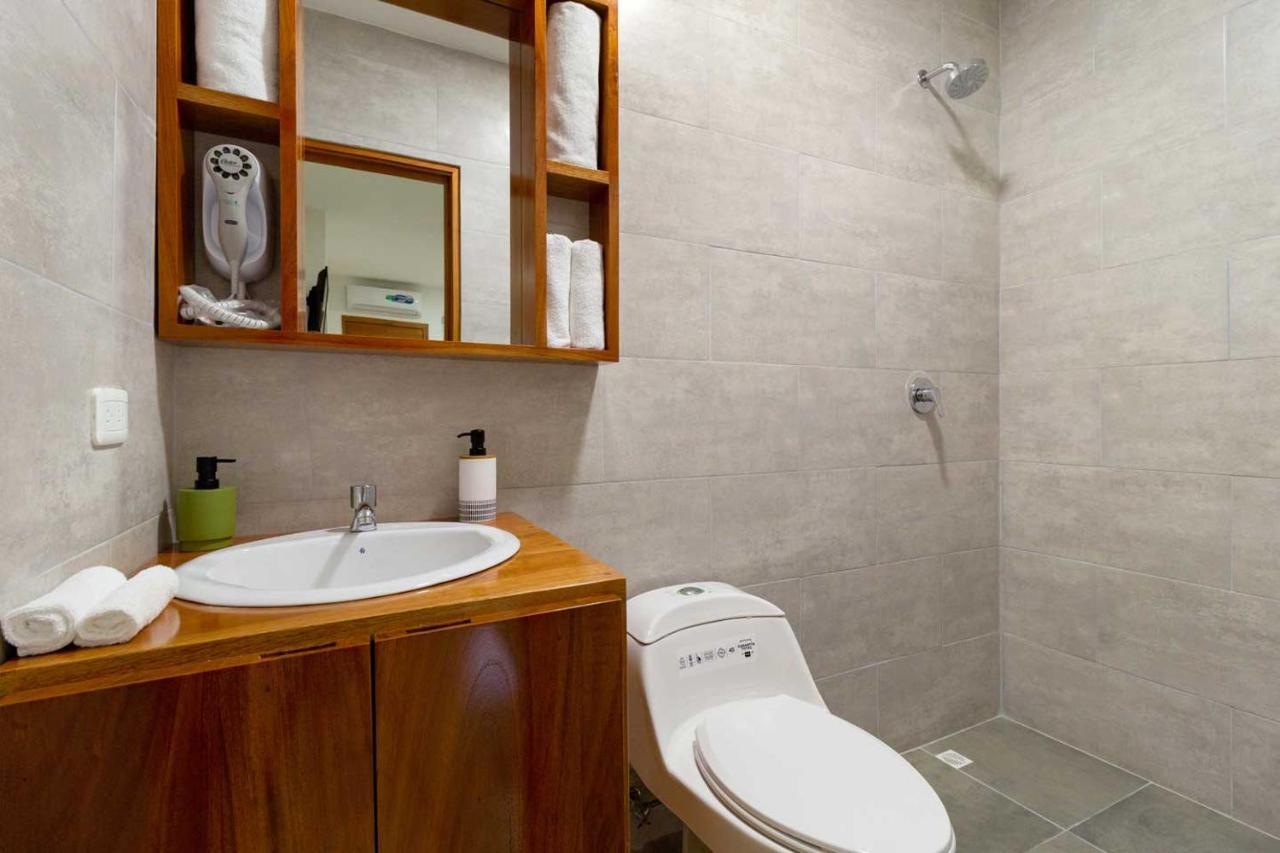 Plaza Luna Suites Puerto Ayora  Luaran gambar
