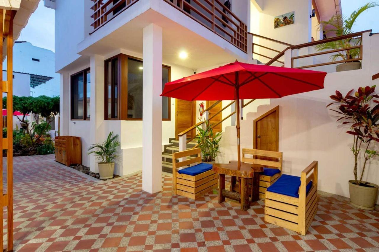 Plaza Luna Suites Puerto Ayora  Luaran gambar