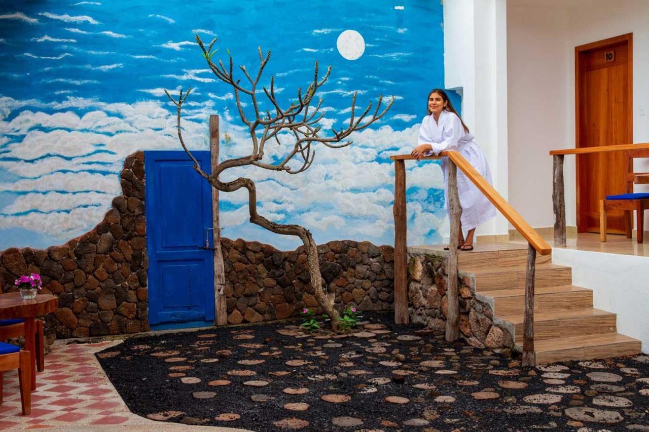 Plaza Luna Suites Puerto Ayora  Luaran gambar
