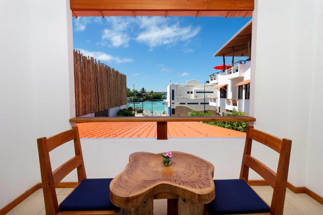 Plaza Luna Suites Puerto Ayora  Luaran gambar