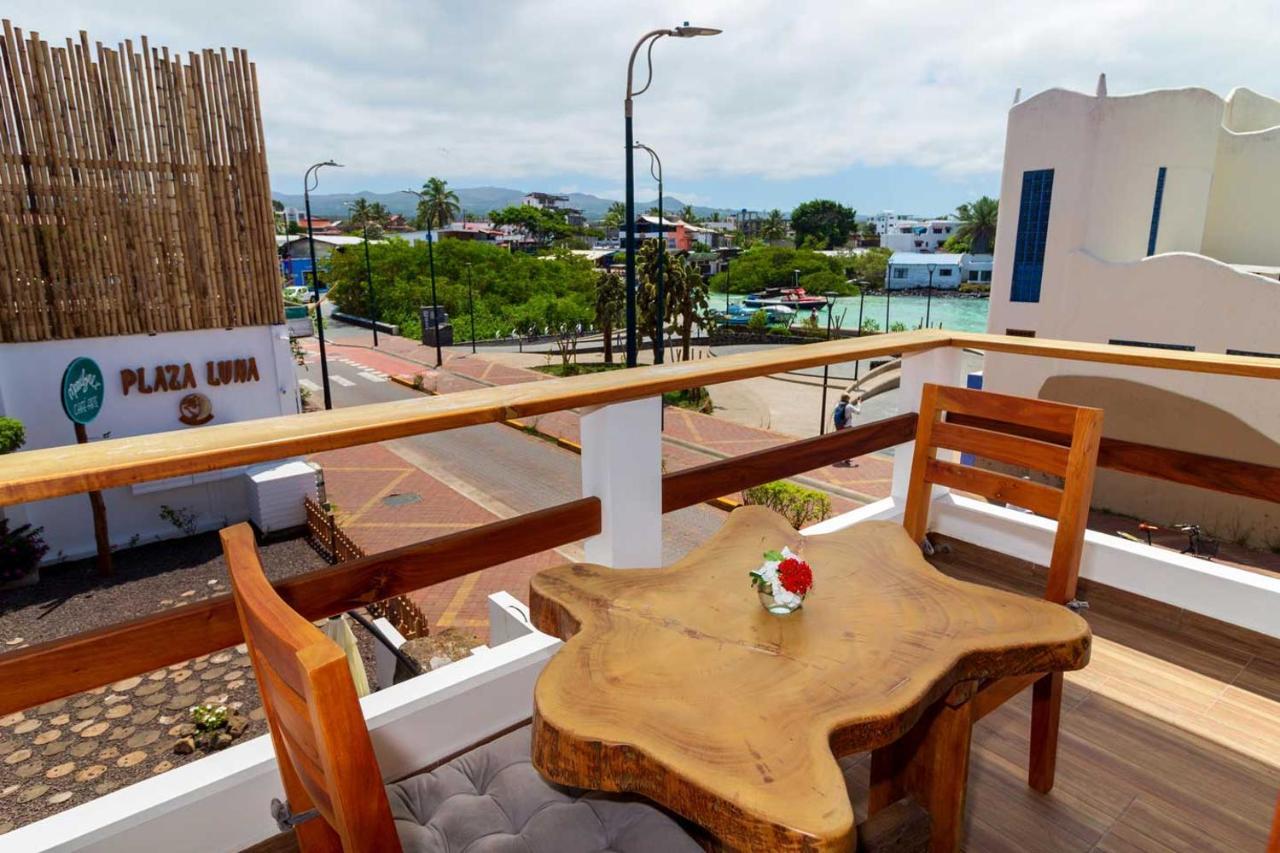 Plaza Luna Suites Puerto Ayora  Luaran gambar