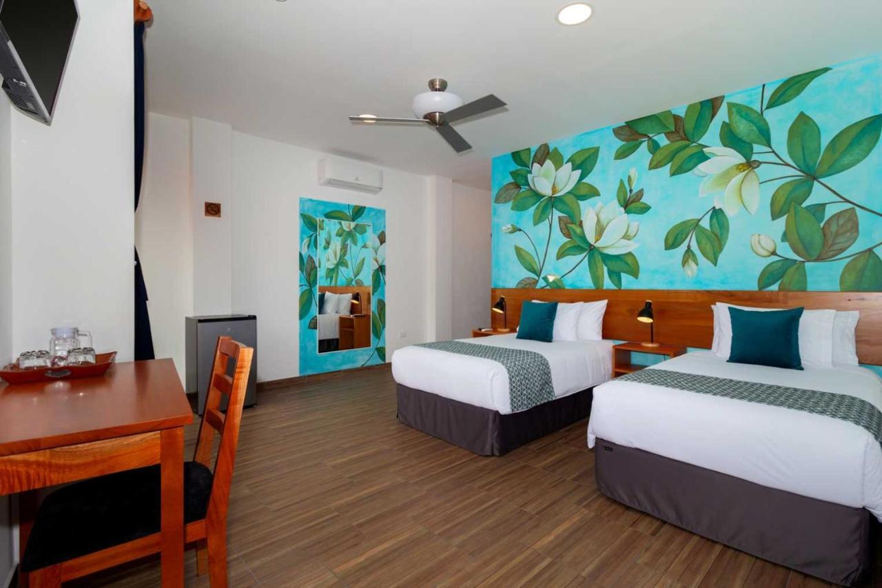 Plaza Luna Suites Puerto Ayora  Luaran gambar
