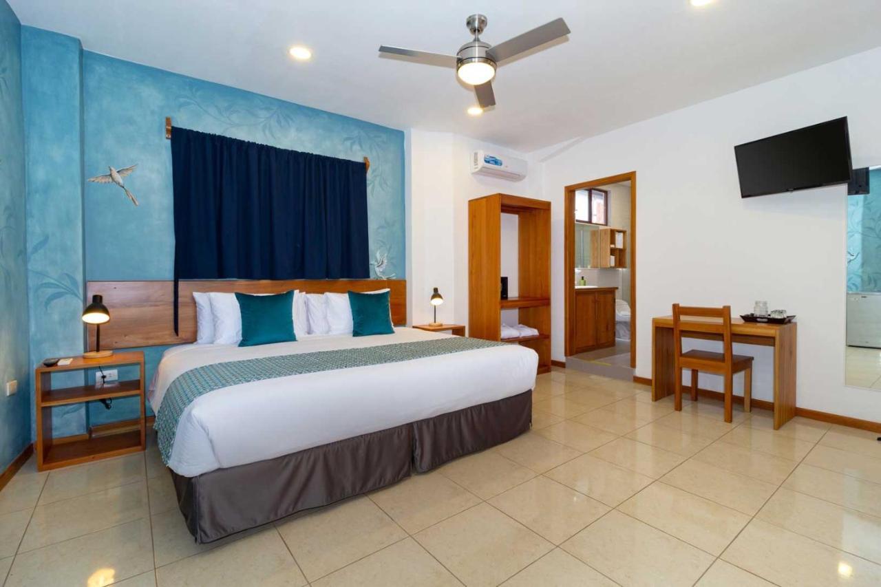 Plaza Luna Suites Puerto Ayora  Luaran gambar
