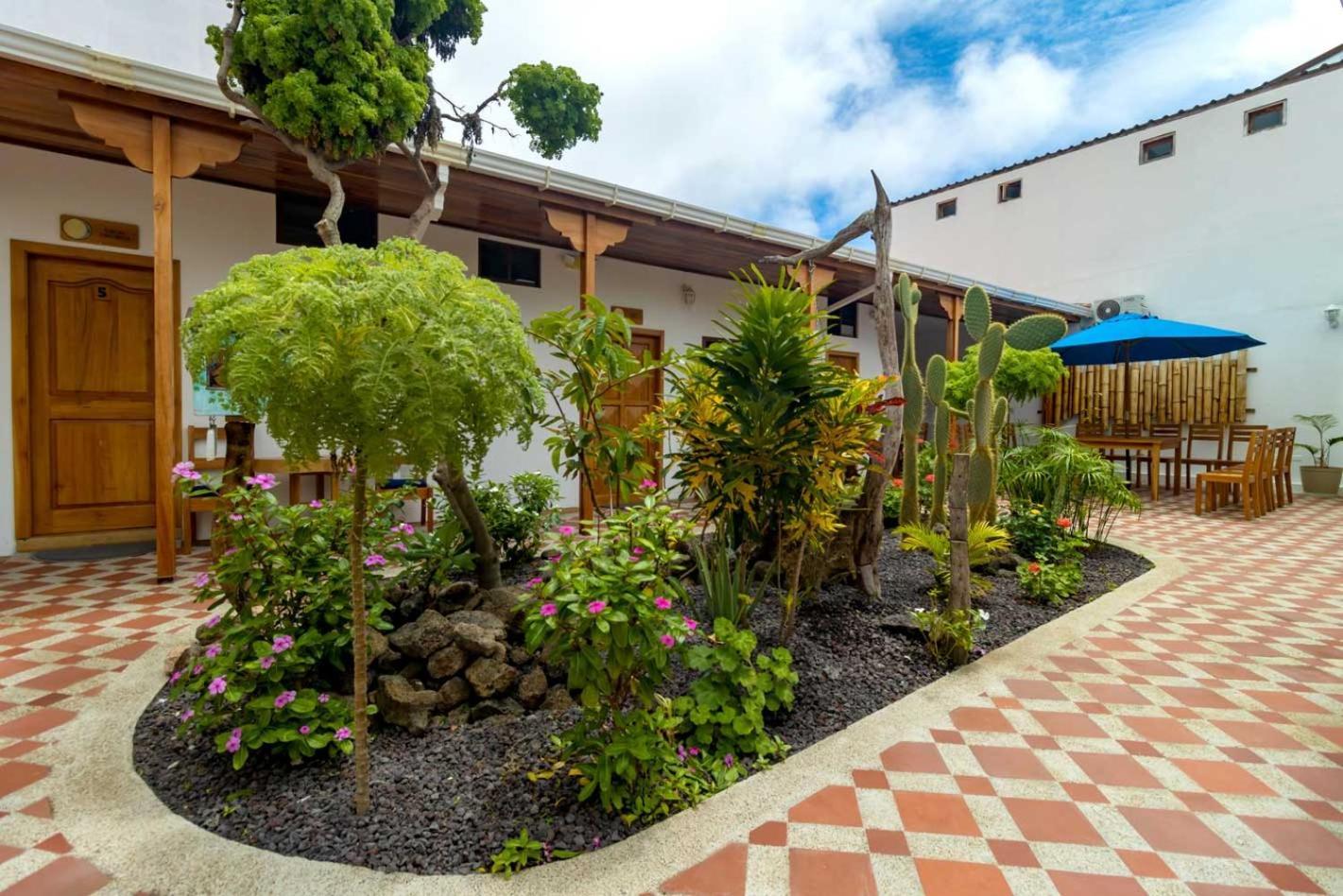Plaza Luna Suites Puerto Ayora  Luaran gambar