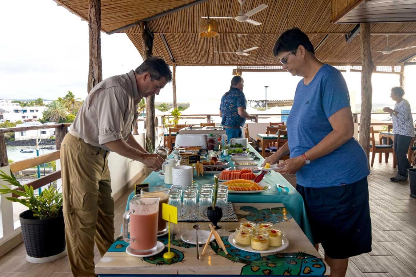 Plaza Luna Suites Puerto Ayora  Luaran gambar