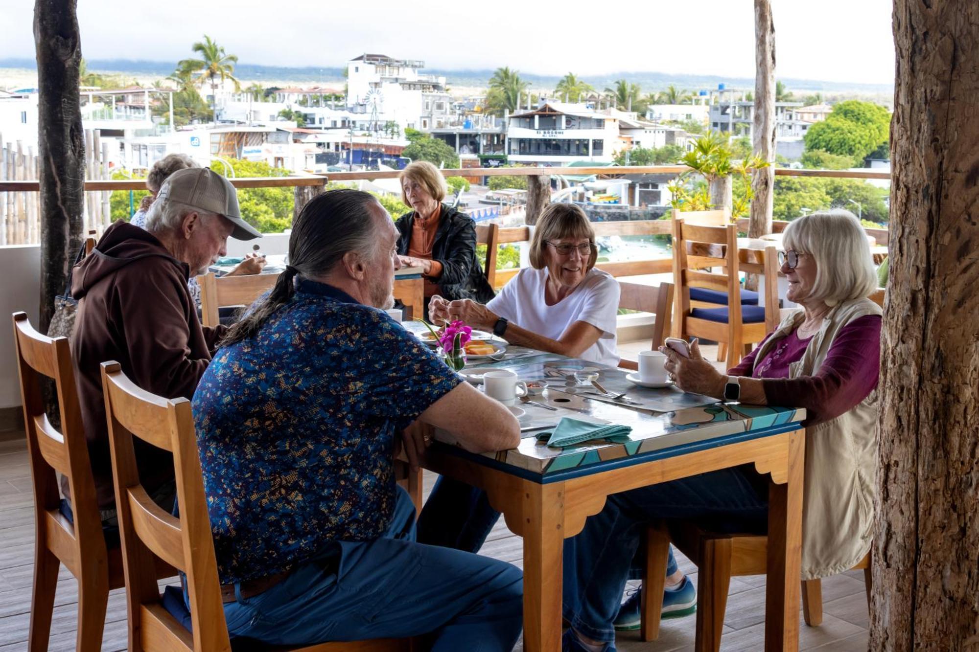 Plaza Luna Suites Puerto Ayora  Luaran gambar